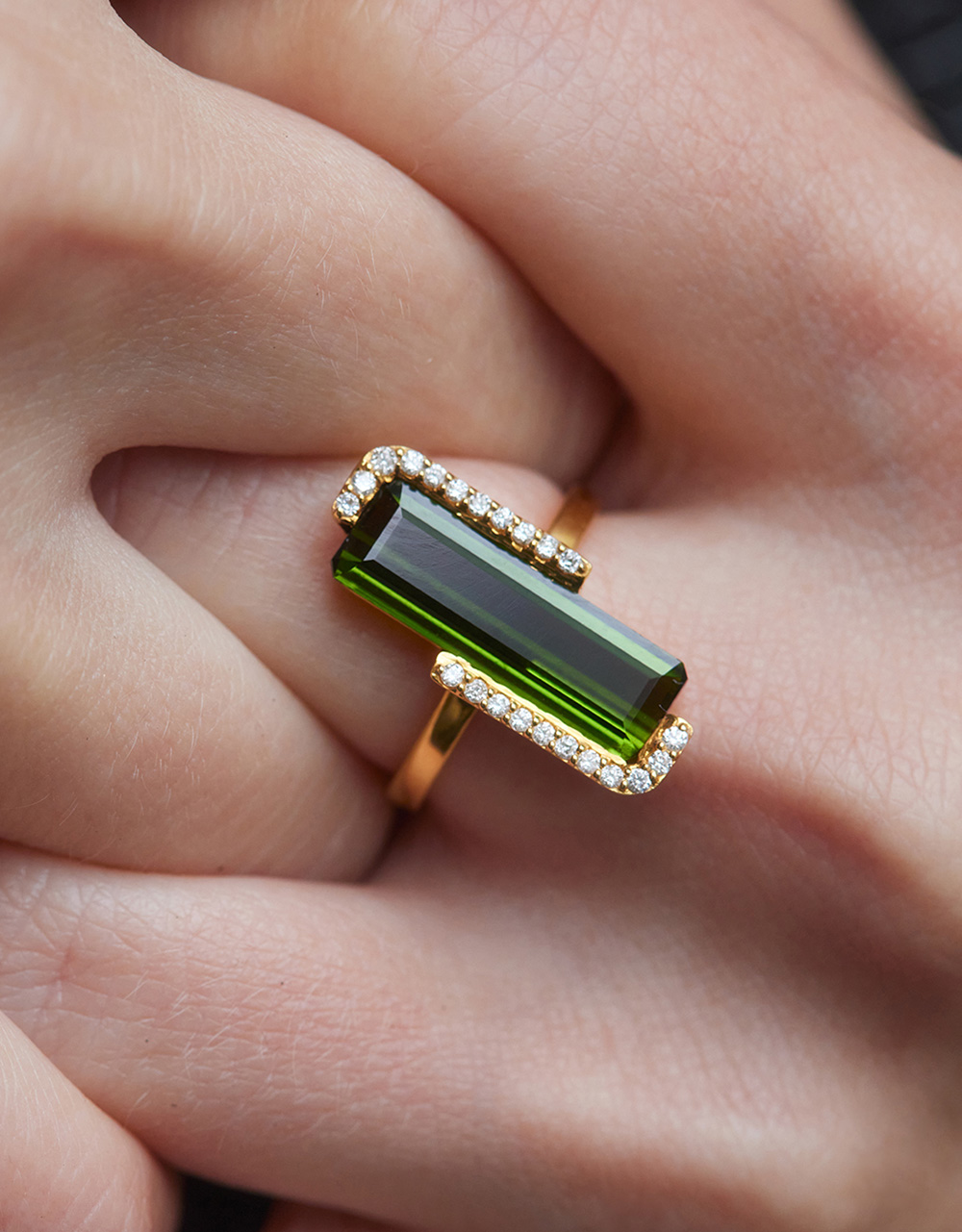 Pierścionek złoty, turmalin, naturalne diamenty